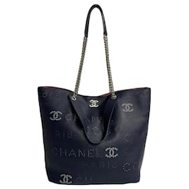 Chanel-Chanel CC Logo Eyelets Tasche Leder Tote Bag in sehr gutem Zustand-Andere