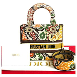 Dior-Dior Medium Embroidered Lady D-Lite Bag  Canvas Handbag in Excellent condition-White