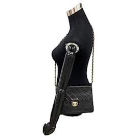 Chanel-Sac bandoulière en cuir Chanel CC Matelasse Flap Bag en bon état-Noir