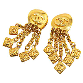 Chanel-Boucles d'oreilles Chanel CC Chain Swing Boucles d'oreilles en métal en bon état-Doré