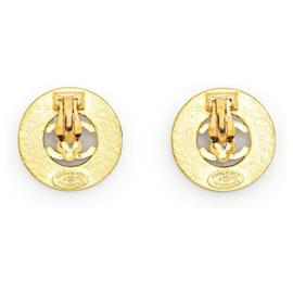 Chanel-Chanel CC Clip On Earrings  Metal Earrings in Excellent condition-Golden