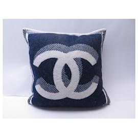 Chanel-NEUF COUSSIN CHANEL LOGO CC EN LAINE ET CACHEMIRE NEW WOOL CASHMERE PILLOW-Autre