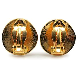 Chanel-Chanel CC Clip On Earrings Metal Earrings in Excellent condition-Golden