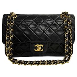 Chanel-Chanel Classic Small Double Flap Bag  Leather Crossbody Bag in Very Good Condition-Black