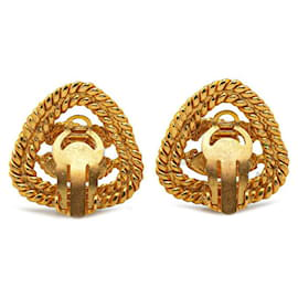 Chanel-Boucles d'oreilles à clip Chanel CC Triangle Frame Boucles d'oreilles en métal en bon état-Doré