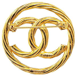 Chanel-Chanel CC Logo Brooch Metal Brooch in Good condition-Golden