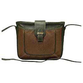 Loewe-Loewe Leather Anagram Crossbody Bag  Leather Crossbody Bag in Very Good Condition-Brown