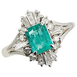 & Other Stories-LuxUness Platinum Emerald Diamond Ring  Metal Ring in Excellent condition-Silvery