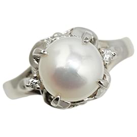 & Other Stories-Pt900 Platinum Pearl 3.8mm Diamond 0.02ct Ring in Great Condition-Silvery