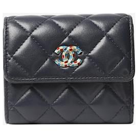 Chanel-Dark blue 2019 lambskin quilted purse-Blue