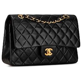 Chanel-Rabat doublé en cuir d'agneau classique moyen noir Chanel-Noir