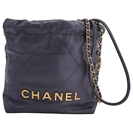 Chanel-Chanel Mini 22 Quilted Hobo in Black Leather-Black