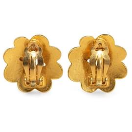Chanel-Chanel CC Flower Clip On Earrings Metal Earrings in Good condition-Golden