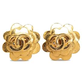 Chanel-Boucles d'oreilles clip Chanel CC Flower en métal en bon état-Doré