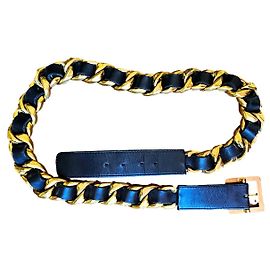 Cinto Chanel de Corrente e Couro Preto Dourado