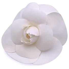 Chanel-Broche en épingle de fleur de camélia en tissu blanc vintage-Blanc