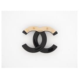 Chanel-NUEVO BROCHE CHANEL LOGO CC STRASS EN RESINA NEGRA 2024-Negro