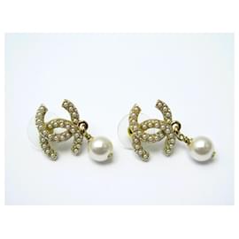 Chanel-NINE CHANEL LOGO CC PEARL DROP EARRINGS NEW-Golden