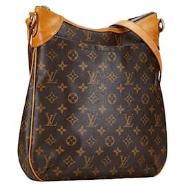 Louis Vuitton-Sac à bandoulière en toile Louis Vuitton Odeon MM M56389 en bon état-Marron