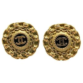 Chanel-Chanel CC Clip On Earrings Metal Earrings in Good condition-Golden