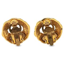 Chanel-Chanel CC Clip On Earrings Metal Earrings in Good condition-Golden