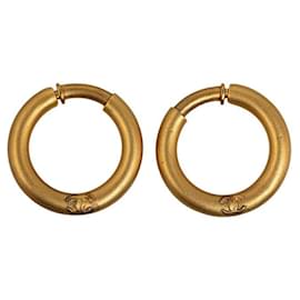 Chanel-Chanel Hoop Earrings Metal Earrings in Good condition-Golden