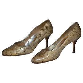 Escarpins Dolce & Gabbana em Python Bege Tamanho 38 Bege