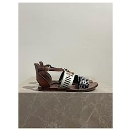 Louis Vuitton-LOUIS VUITTON  Sandals T.IT 35.5 Leather-Camel