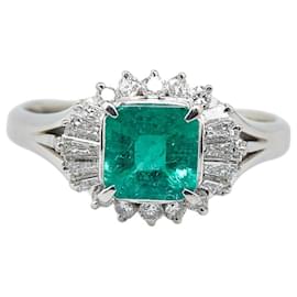 & Other Stories-LuxUness Platinum Diamond & Emerald Ring Metal Ring in Excellent condition-Silvery