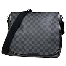 Louis Vuitton-Louis Vuitton Daniel MM-Black