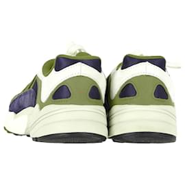 Autre Marque-Adidas Yung-1 Sneakers in Red Suede-Red