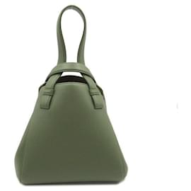 Loewe-Bolso Loewe Hammock Nugget de cuero A538H04X023949 en excelente estado-Verde