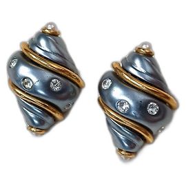 Shell earrings Kenneth Jay Lane Grey
