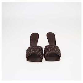 Bottega Veneta-Bottega Veneta Brown Padded Matelasse Slide Sandals-Brown