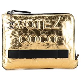 Chanel-Gold Chanel Metallic Lambskin Votez Coco Clutch-Golden