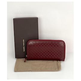 Bottega Veneta-Bottega Veneta Burgundy Intrecciato Zip Around Leather Wallet Clutch-Red,Dark red