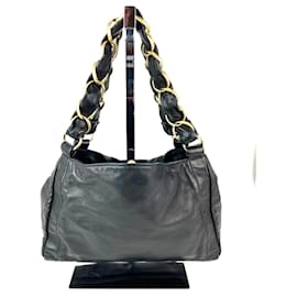 Chanel-Sac à épaule Chanel Olsen en agneau lisse noir petit-Noir