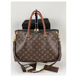 Louis Vuitton-Louis Vuitton PALLAS Handtasche aus Monogramm-Canvas und Kalbsleder M41064 Schwarz-Braun