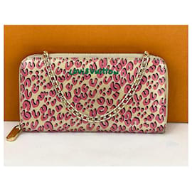 Louis Vuitton-Louis Vuitton Wallet Zippy Stephan Sprouse Vernis Leopard W/Added Chain Crossbody Pre owned-Pink