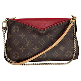 Louis Vuitton-LOUIS VUITTON Pallas Monogram Clutch Kirsche Umhängetasche-Braun