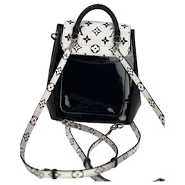 Louis Vuitton-LOUIS VUITTON Hot Springs Backpack White Monogram and Patent Leather-Black