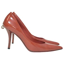 Gucci-Gucci Pointed GG Pumps in Red Patent Leather-Red