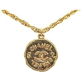 Chanel-Chanel Gold Gold Plated CC Round Pendant Necklace-Golden