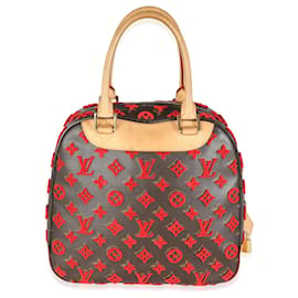 Louis Vuitton-Deauville Cube aus rotem Monogramm-Tuffetage-Canvas von Louis Vuitton-Braun,Rot