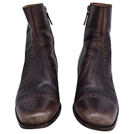 Gucci-Gucci Western Style Ankle Boots in Faded Brown Leather -Brown