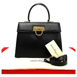 Salvatore Ferragamo-Bolso de cuero Salvatore Ferragamo Gancini AF-21 2181 en muy buen estado-Negro