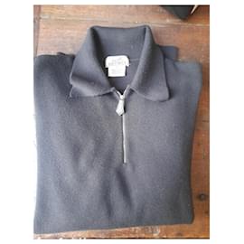 Hermès-Long sleeve cashmere pull with trucker collar-Black