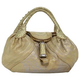 Bolsa de Ombro FENDI Spy em Couro Dourado Auth 77507 Dourado