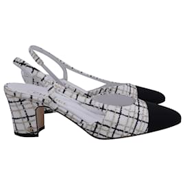 Chanel-Chanel FW24 Slingback Pumps in White Metallic Tweed -White