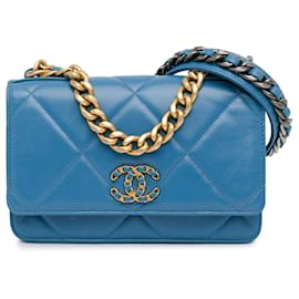 Chanel-Chanel Bleu Matelassé en Agneau 19 Portefeuille sur Chaîne-Bleu